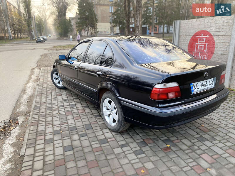 Седан BMW 5 Series 1997 в Кривом Роге