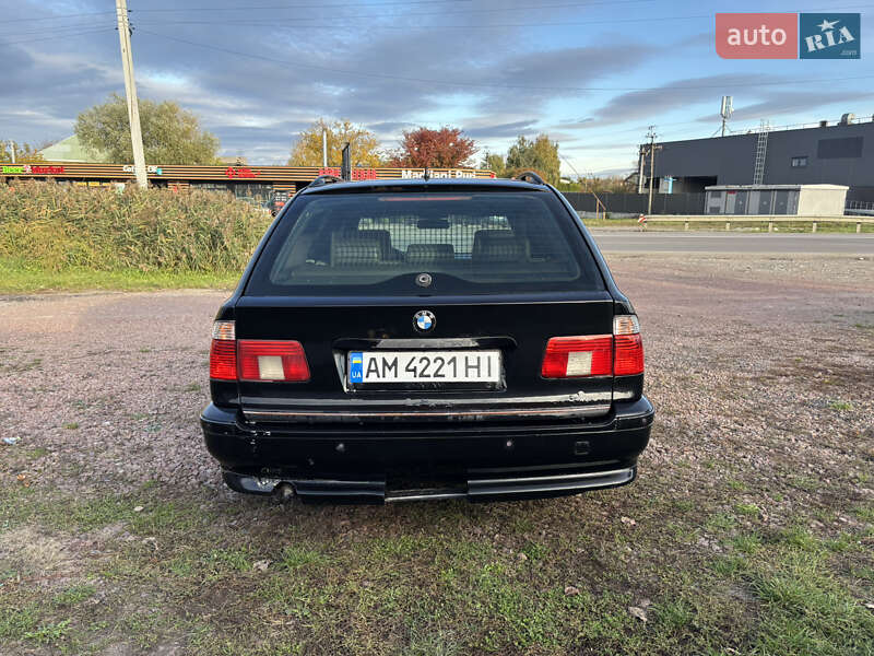 Універсал BMW 5 Series 2002 в Києві