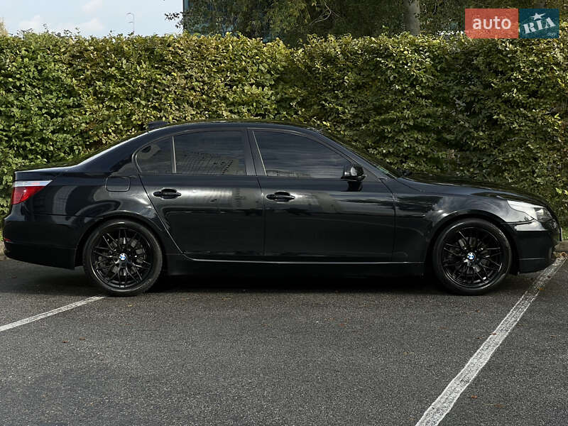 Седан BMW 5 Series 2007 в Киеве