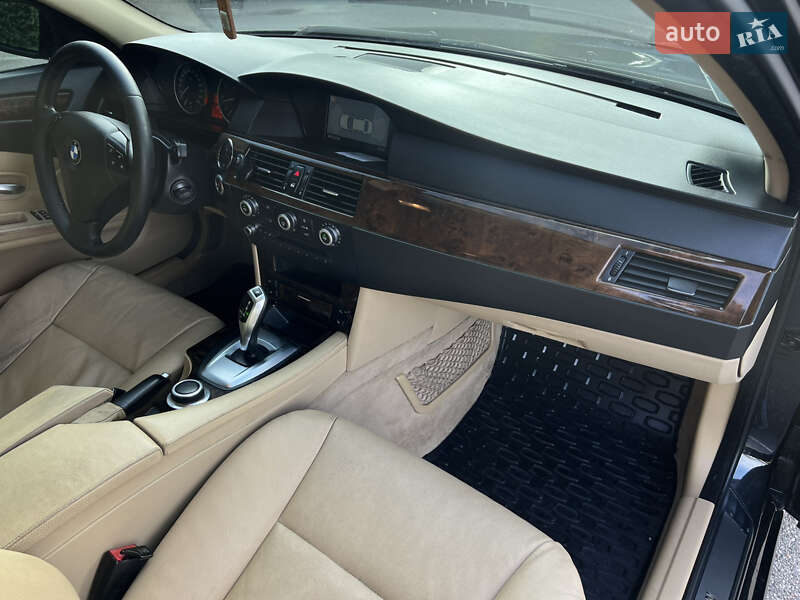 Седан BMW 5 Series 2007 в Киеве