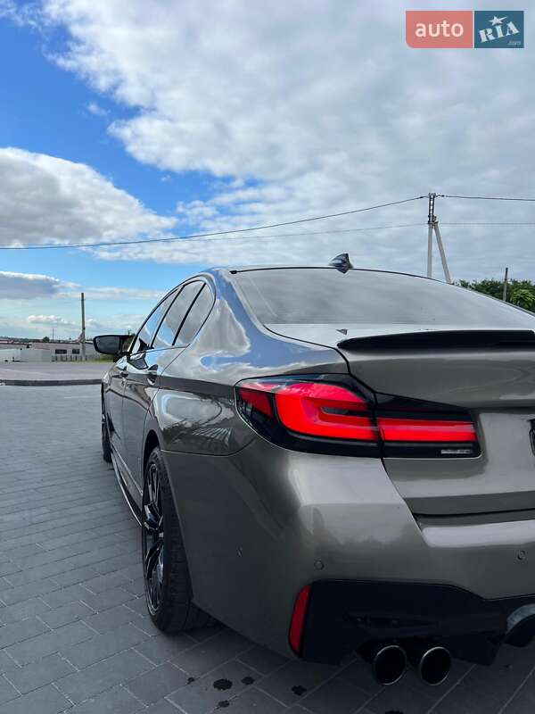 Седан BMW 5 Series 2017 в Львове