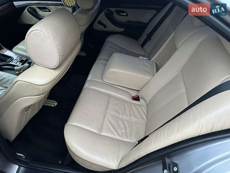Седан BMW 5 Series 1996 в Решетиловке