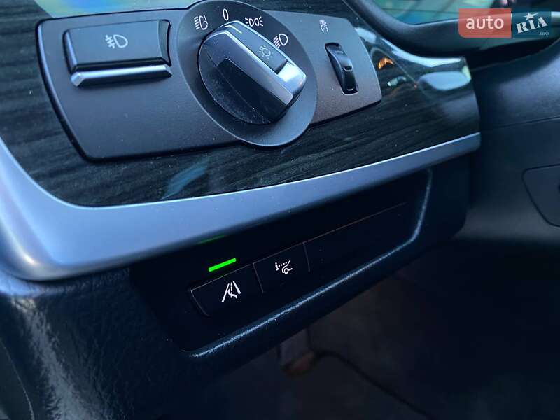 Седан BMW 5 Series 2013 в Днепре