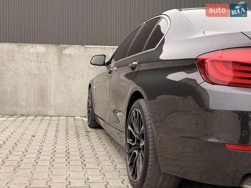 Седан BMW 5 Series 2010 в Тернополе