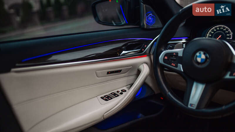 Седан BMW 5 Series 2017 в Залещиках