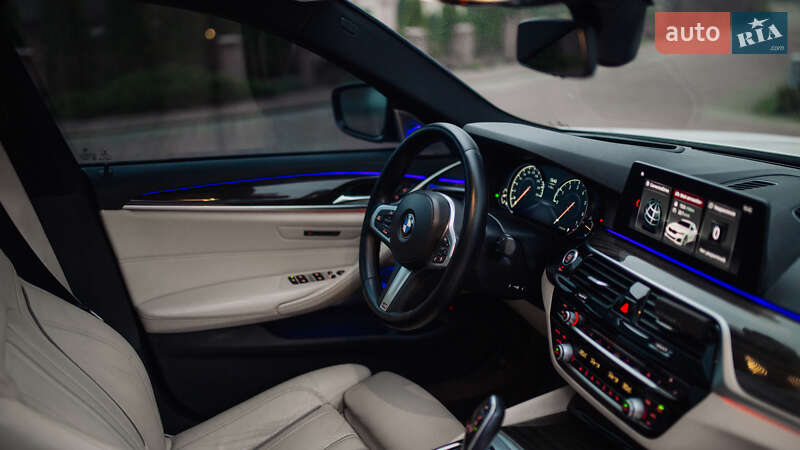 Седан BMW 5 Series 2017 в Залещиках