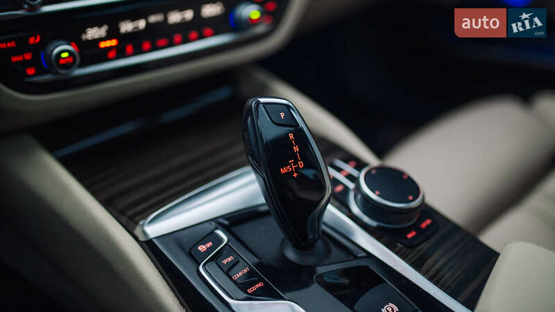 Седан BMW 5 Series 2017 в Залещиках