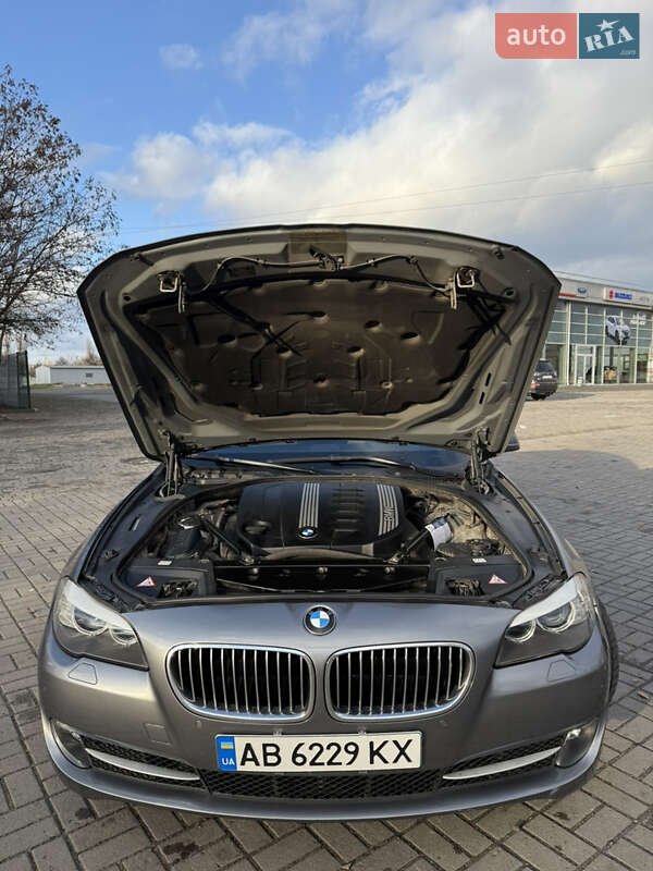 Седан BMW 5 Series 2010 в Виннице