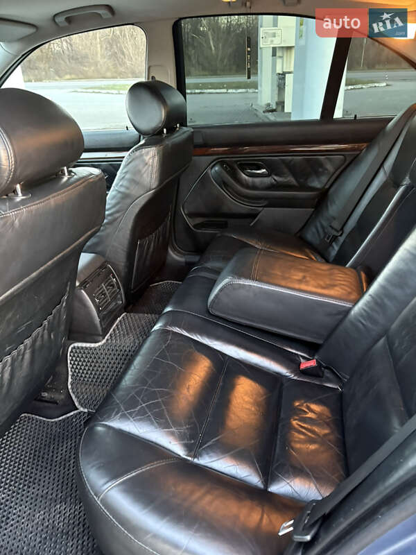 Седан BMW 5 Series 2001 в Дніпрі