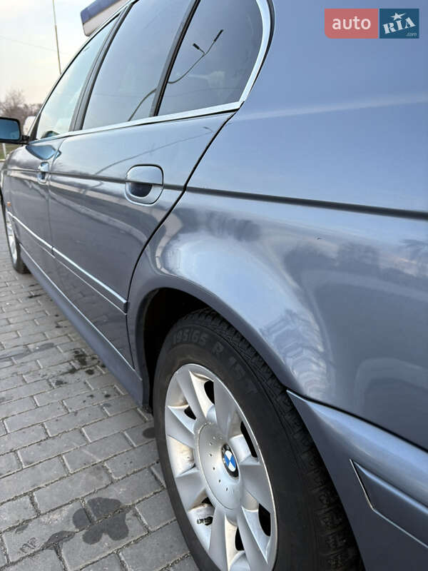 Седан BMW 5 Series 2001 в Дніпрі