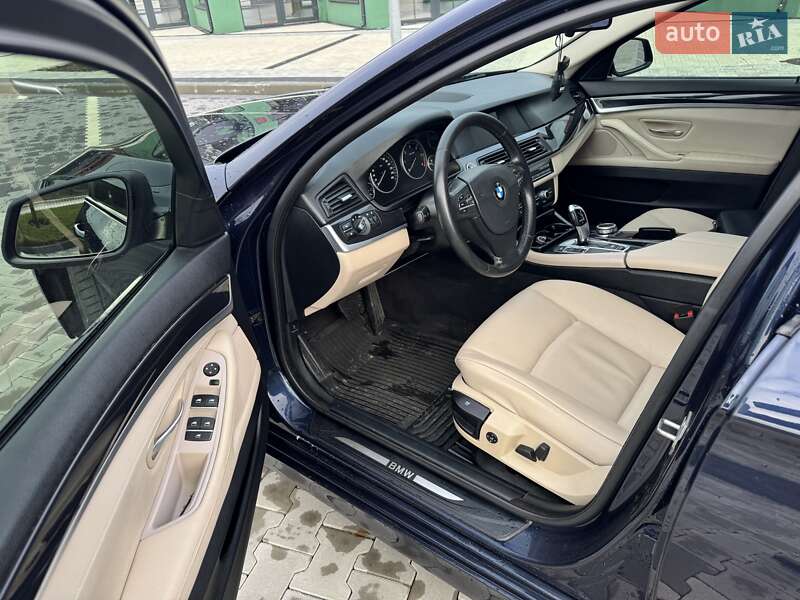 Седан BMW 5 Series 2012 в Ирпене
