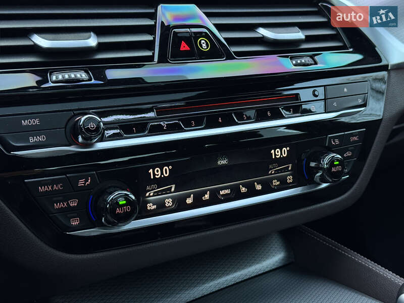 Седан BMW 5 Series 2018 в Ужгороде фото 42 Седан BMW 5 Series 2018 в Ужгороде