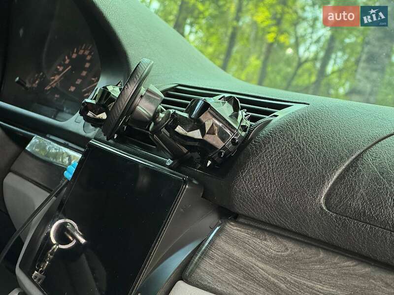 Седан BMW 5 Series 2002 в Ахтырке