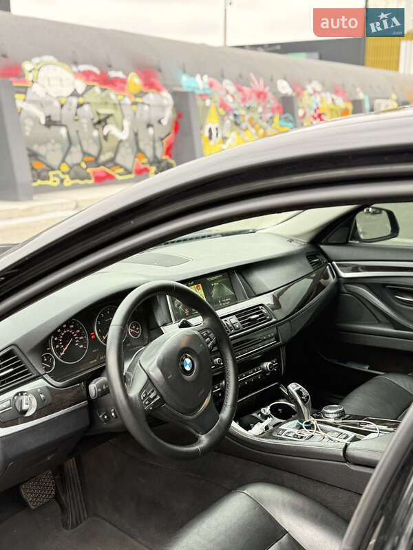Седан BMW 5 Series 2015 в Киеве