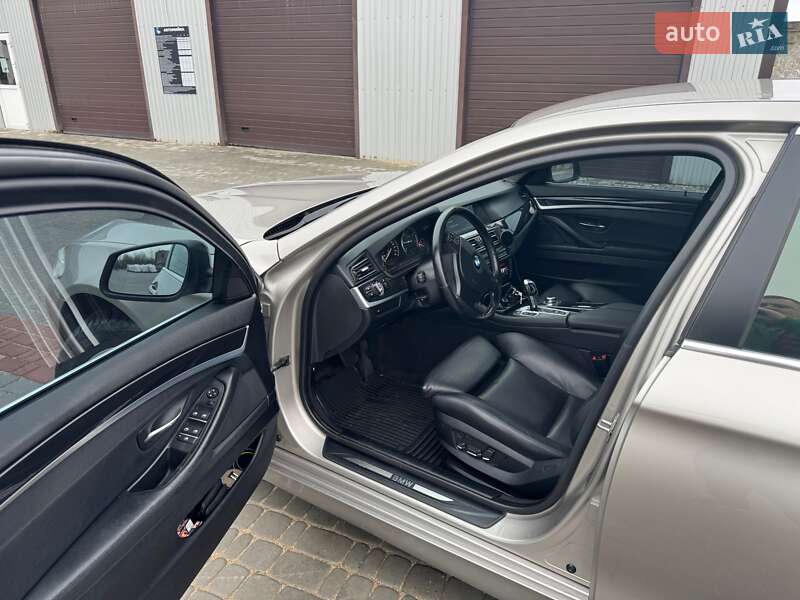 Седан BMW 5 Series 2011 в Житомире