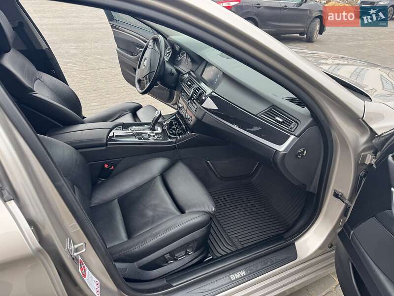 Седан BMW 5 Series 2011 в Житомире