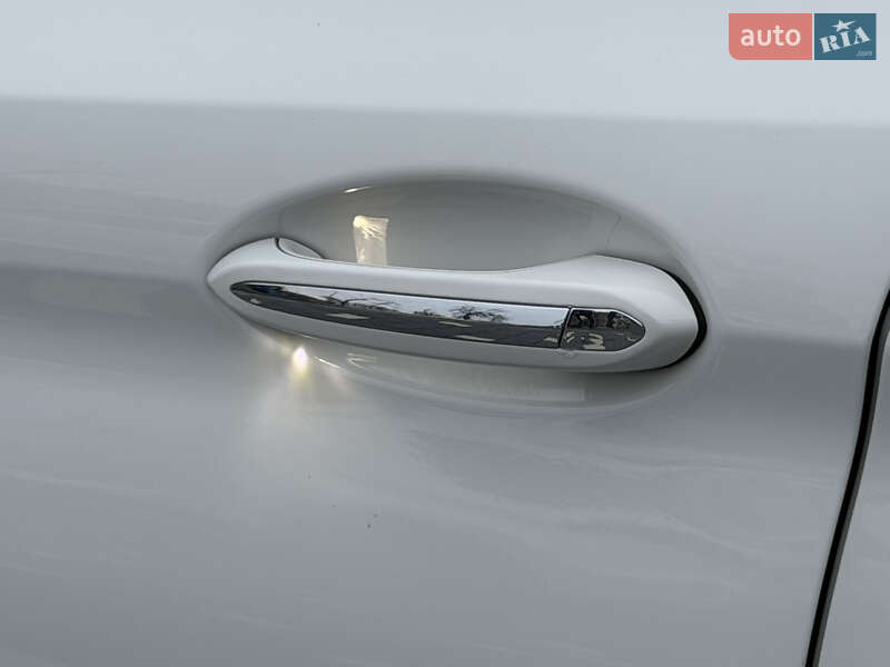 Седан BMW 5 Series 2017 в Ужгороді