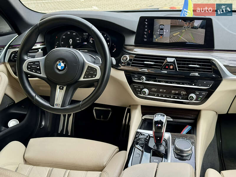 Седан BMW 5 Series 2017 в Ужгороде