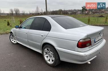 Седан BMW 5 Series 2000 в Рівному