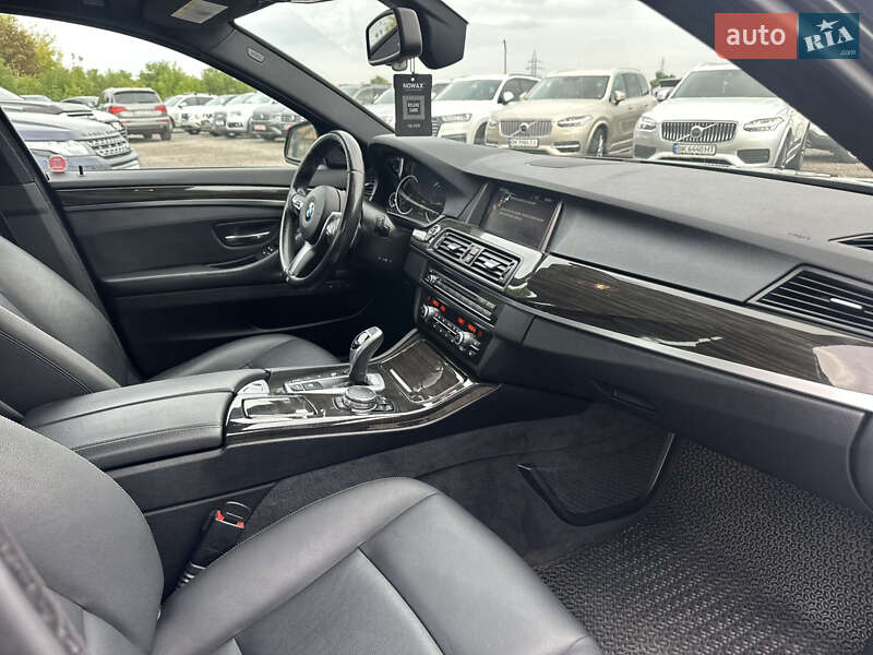 Седан BMW 5 Series 2015 в Ровно