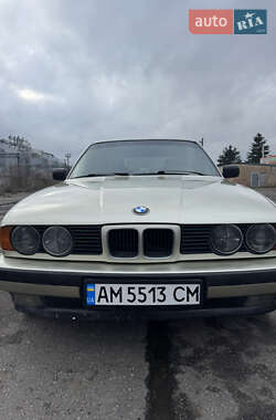Седан BMW 5 Series 1988 в Попельне