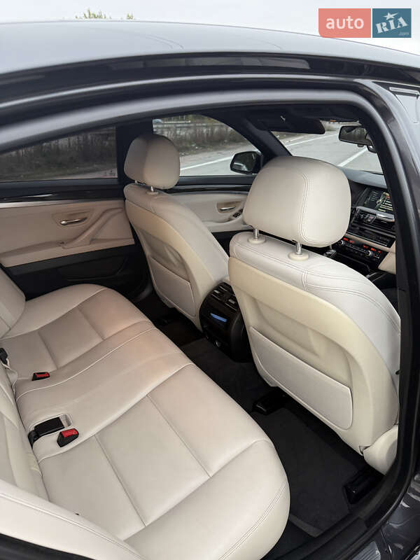 Седан BMW 5 Series 2013 в Киеве