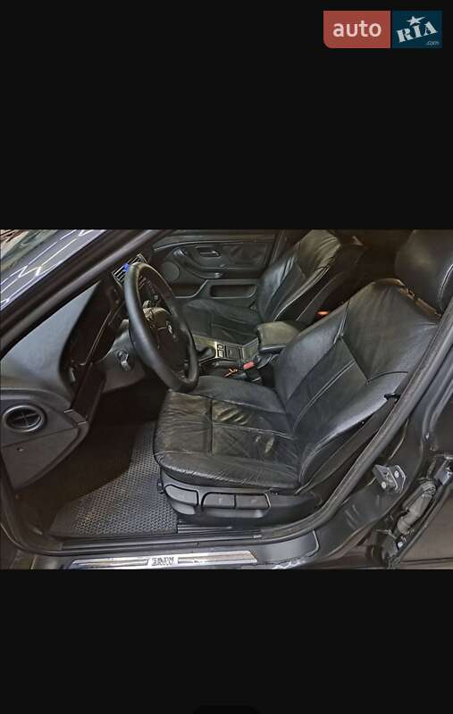 Универсал BMW 5 Series 1999 в Каменском