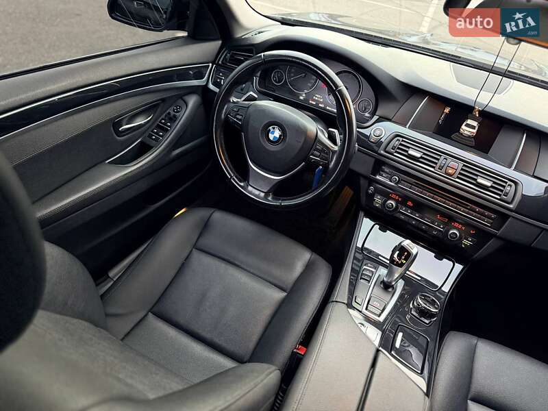 Седан BMW 5 Series 2016 в Кривом Роге