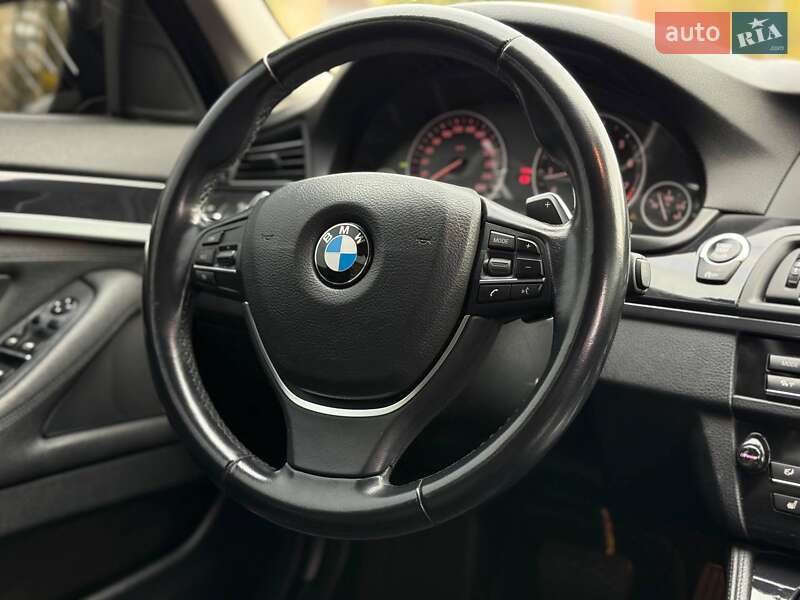Седан BMW 5 Series 2016 в Кривом Роге