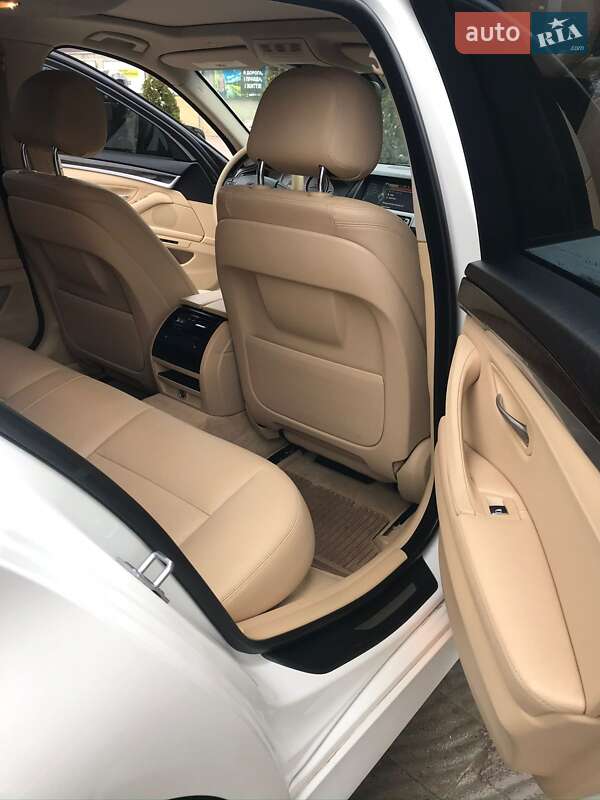 Седан BMW 5 Series 2013 в Одессе