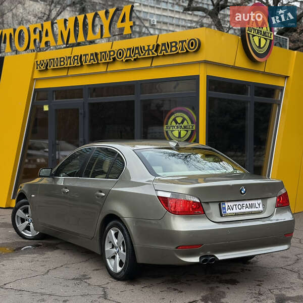 Седан BMW 5 Series 2005 в Киеве