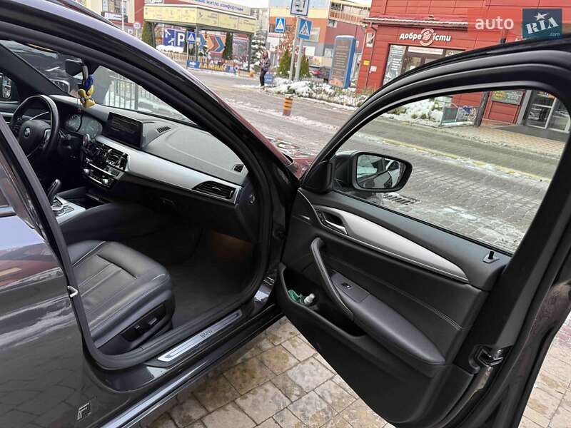 Универсал BMW 5 Series 2021 в Львове фото 34 Универсал BMW 5 Series 2021 в Львове