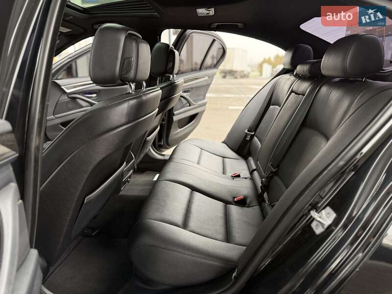 Седан BMW 5 Series 2013 в Днепре