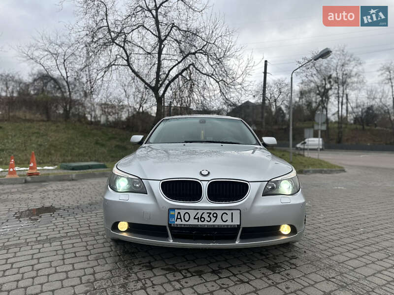 Седан BMW 5 Series 2004 в Львове