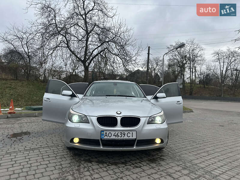 Седан BMW 5 Series 2004 в Львове