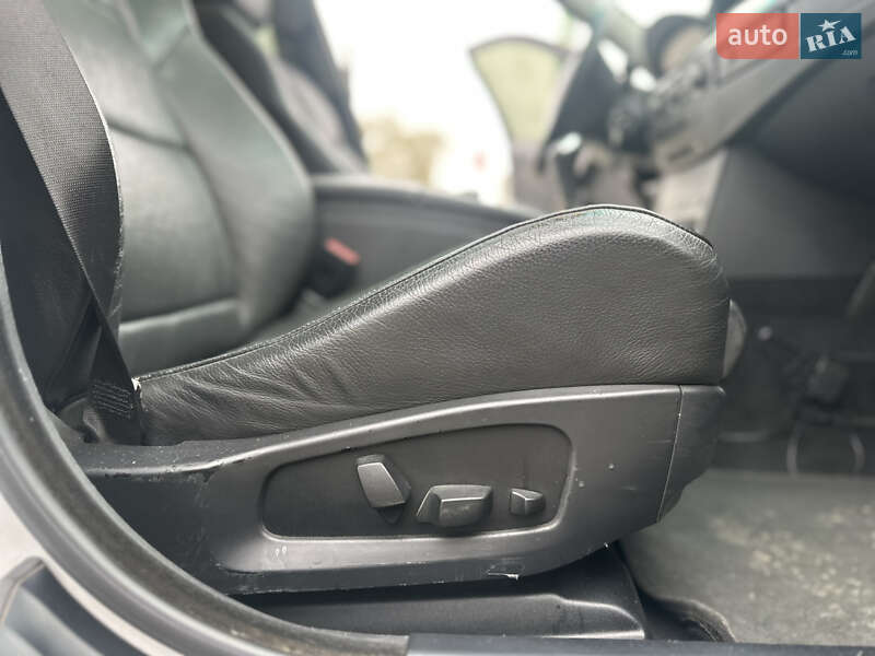 Седан BMW 5 Series 2004 в Львове