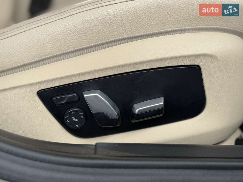 Седан BMW 5 Series 2017 в Киеве