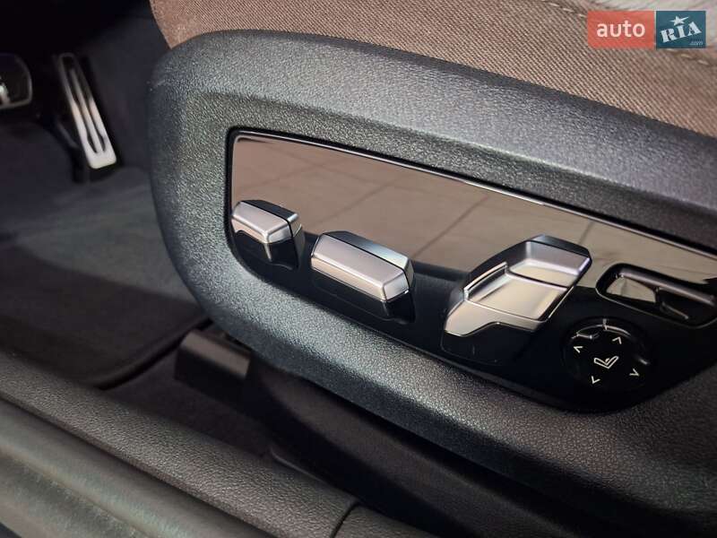 Седан BMW 5 Series 2017 в Николаеве