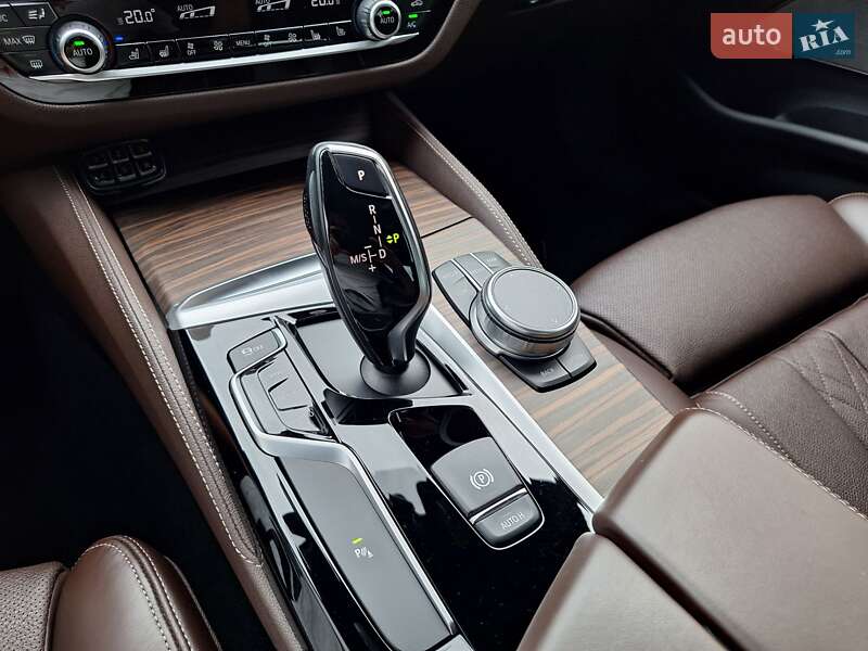 Седан BMW 5 Series 2017 в Николаеве