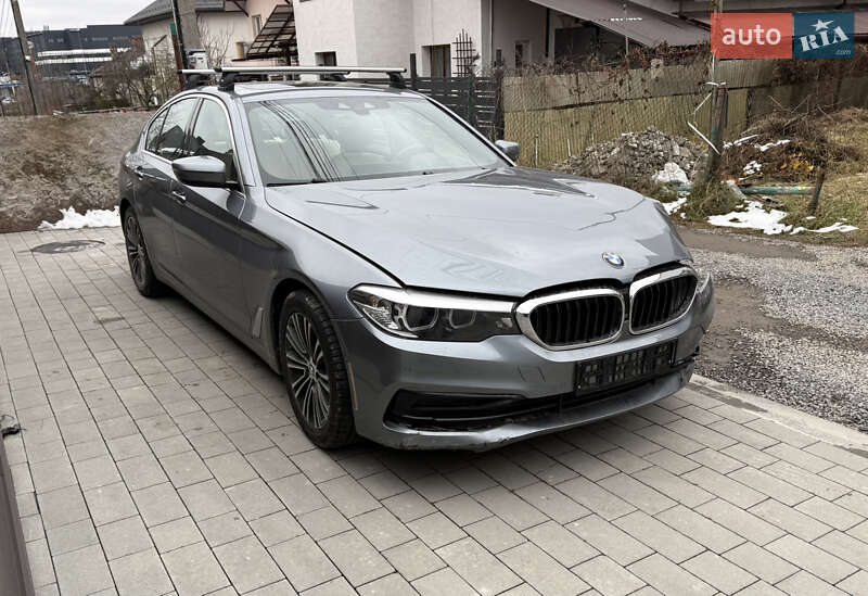 Седан BMW 5 Series 2018 в Львове