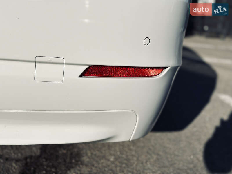 Седан BMW 5 Series 2012 в Кременчуге