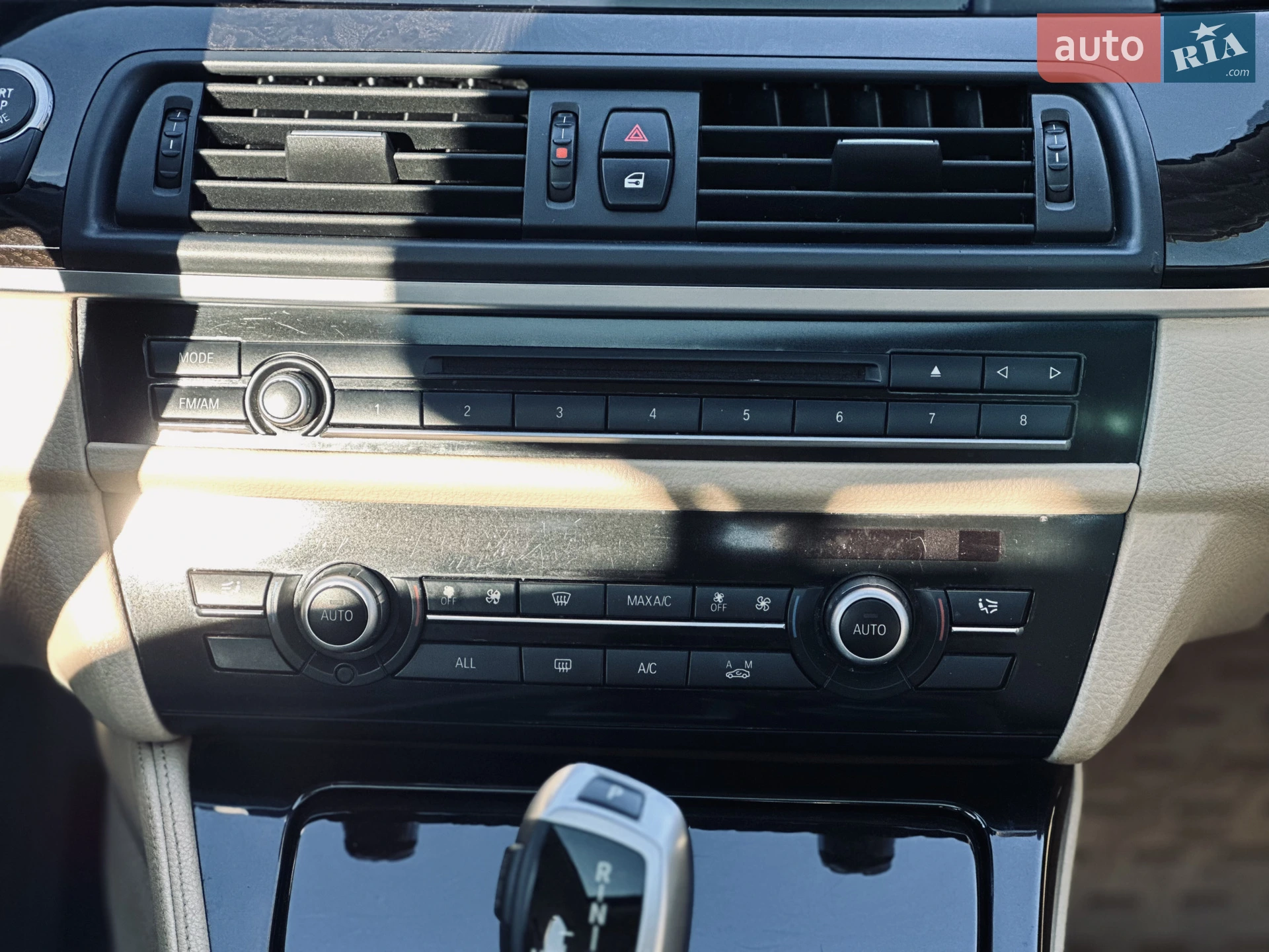2012 BMW 5er - мініатюра 39