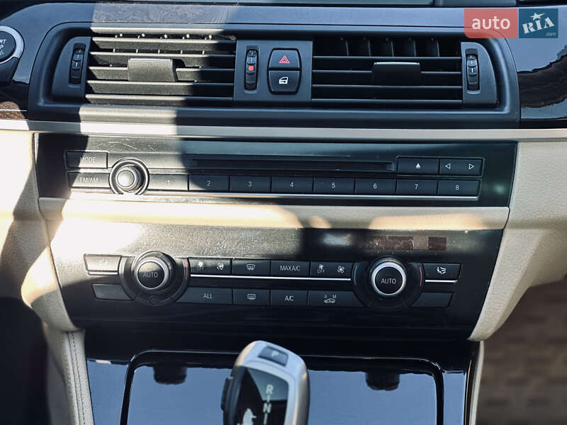 Седан BMW 5 Series 2012 в Кременчуге