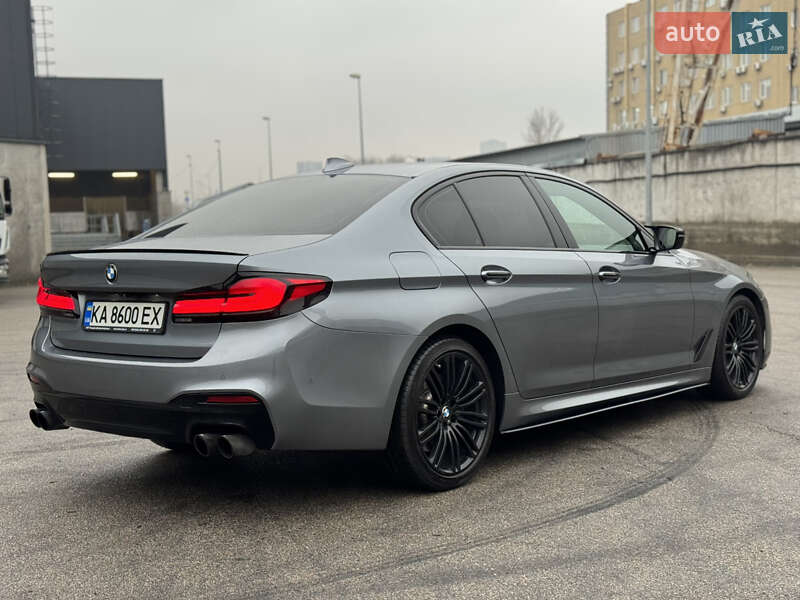 Седан BMW 5 Series 2017 в Киеве