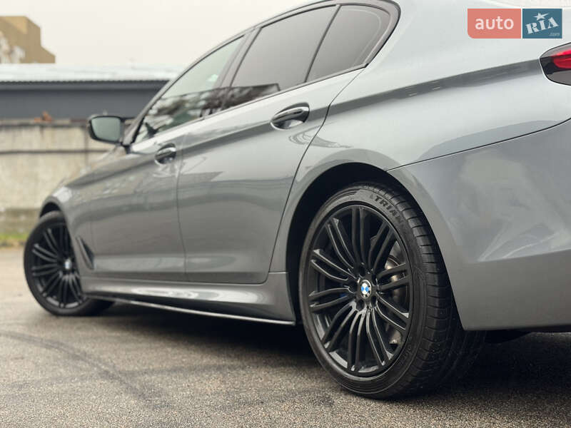 Седан BMW 5 Series 2017 в Киеве