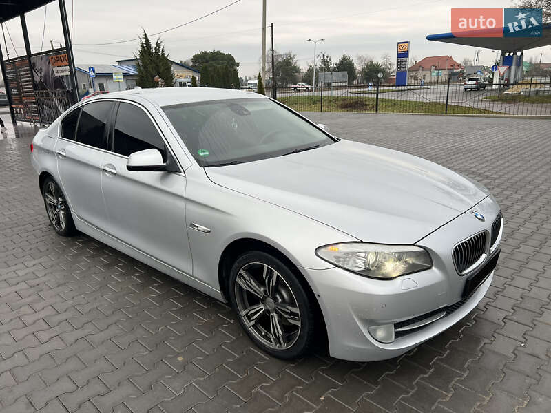 Седан BMW 5 Series 2011 в Шацке фото Седан BMW 5 Series 2011 в Шацке