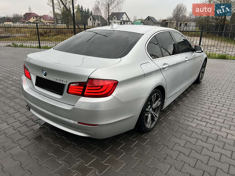 Седан BMW 5 Series 2011 в Шацке фото 9 Седан BMW 5 Series 2011 в Шацке
