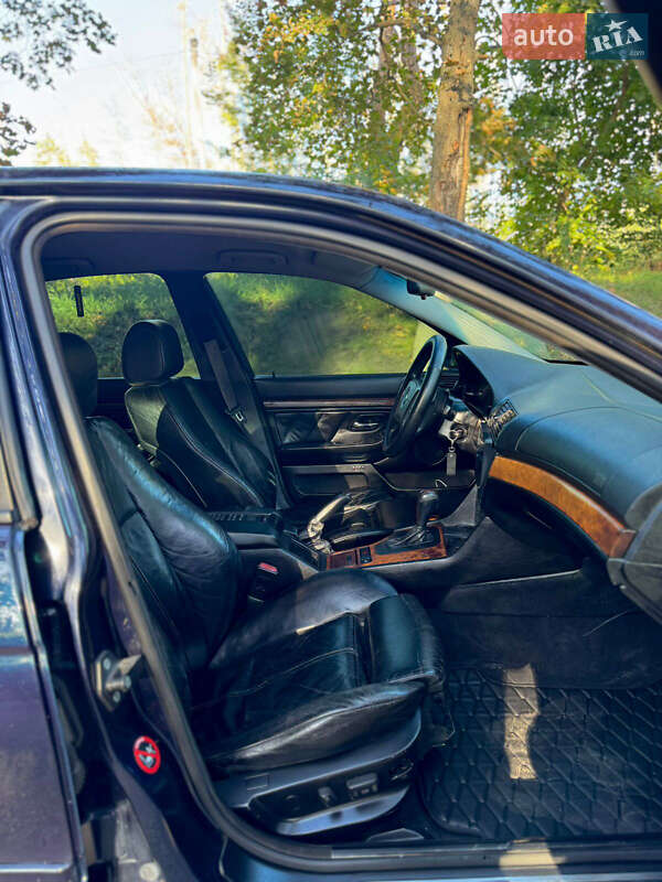 Седан BMW 5 Series 1998 в Харькове