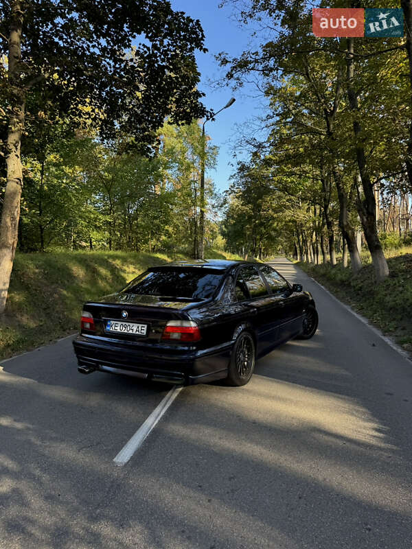 Седан BMW 5 Series 1998 в Харькове