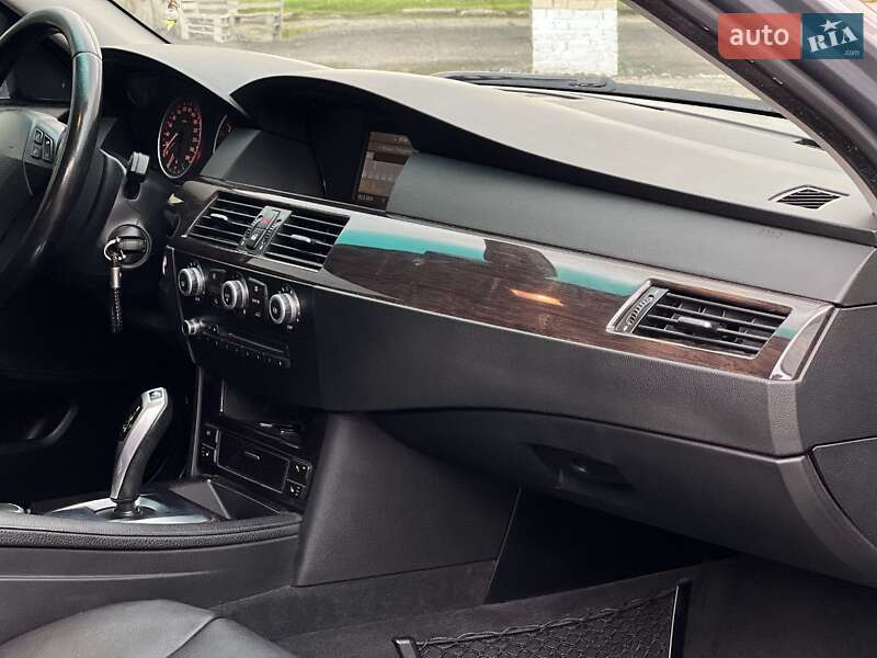 Седан BMW 5 Series 2007 в Тернополе